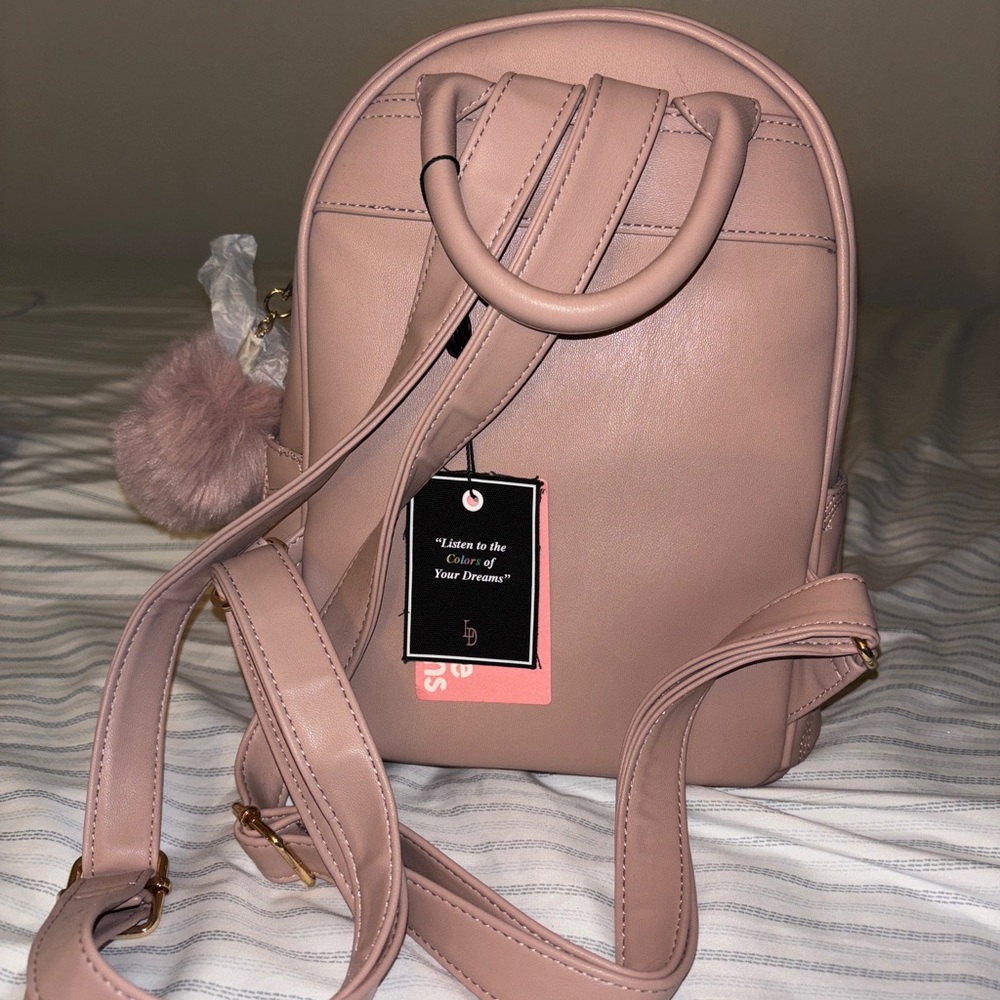 cute small backpack - Picture 3 of 4